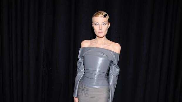 Литвинова спускает в России миллионы: вскрылись тайные визиты актрисы в Москву