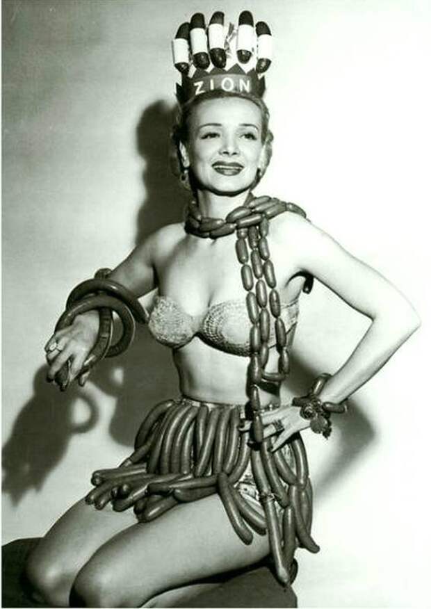 Королева колбас, 1955 год. история, черно-белая фотография, юмор