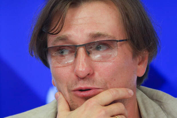 Безруков прокомментировал игру Бузовой в спектакле «Чудесный грузин»