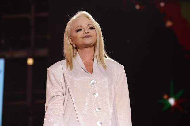 «Он ушёл к другой и стал отцом»: почему 43-летняя Лариса Долина решилась на третий брак и чем обернулся её «судьбоносный» роман с 30-летним Ильёй Спицыным