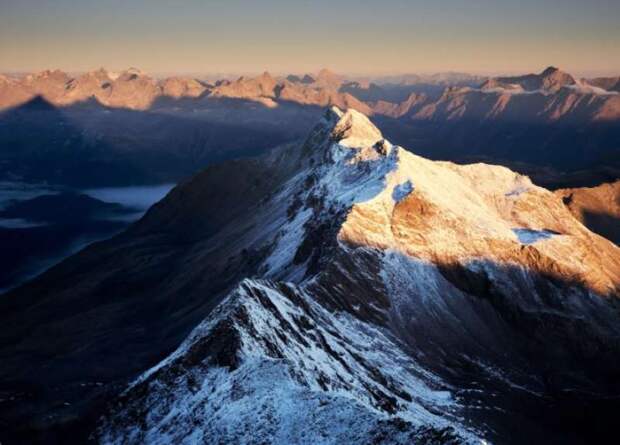 Чемпионка России по альпинизму упала в расселину в горах Непала и исчезла