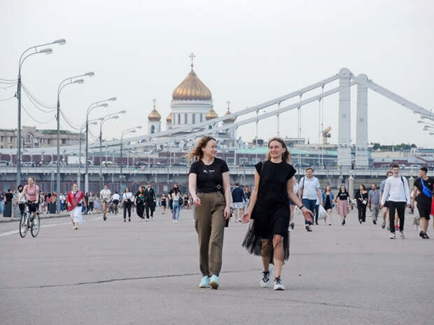 Российская молодежьхочет платить налоги: 77000 подростков зарегистрировались как самозанятые