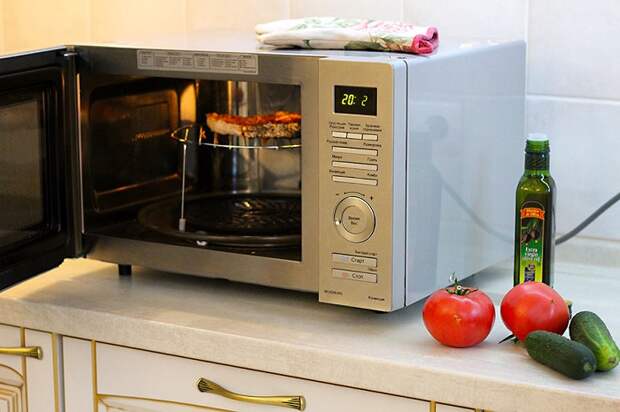 Микроволновая печь появилась благодаря батончику. / Фото: eda-land.ru