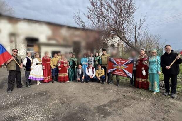 Волонтеры и артисты Альметьевска организовали гуманитарную миссию в ЛНР