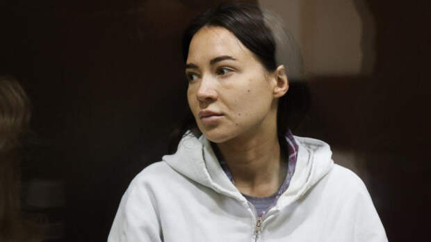 РИА Новости: после отмены домашнего ареста с Лерчек снимут электронный браслет