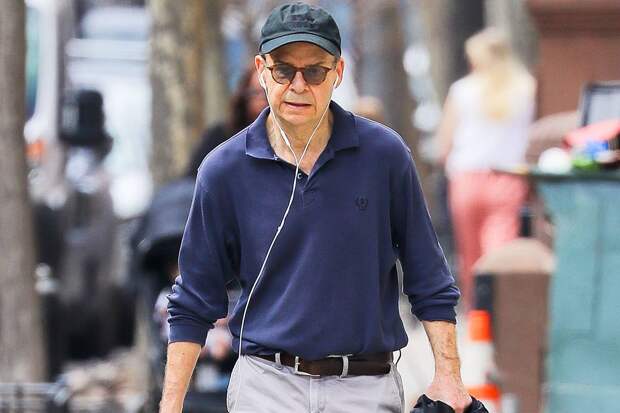 72-летний актер фильма «Дорогая, я уменьшил детей» попал на фото папарацци