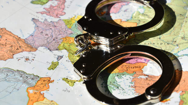 SHOT: пикап-коуч Яйцеслав объявлен в международный розыск