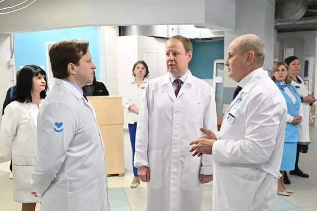 Строительство хирургического корпуса детского центра в Барнауле / Фото: Антон Червяков 