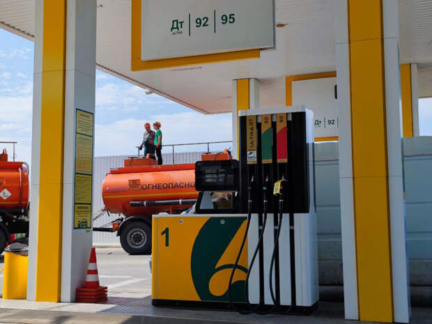 В Крыму сформировали запасы топлива на случай перебоев с поставками