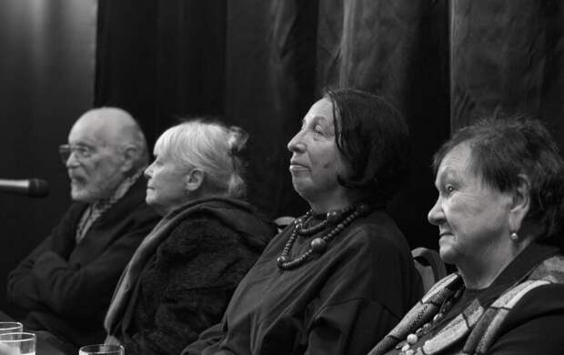 Мог разбудить кота и пел "Лили Марлен": друзья Иосифа Бродского вспомнили, каким был поэт