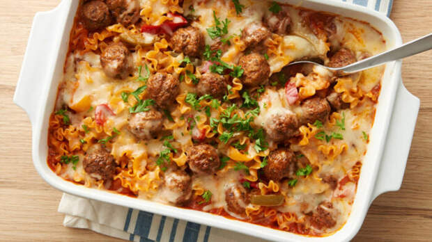 Куриная запеканка с макаронами. \ Фото: pillsbury.com. Куриная запеканка с макаронами. \ Фото: pillsbury.com.