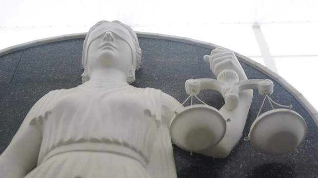 Держал на хлебе и воде по соображениям веры: севастопольца будут судить за издевательства над сыном