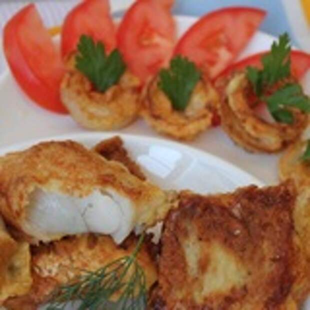 Судак и лук жареные в кляре