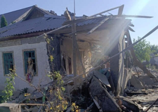 Украина ночью атаковала жилые дома в Донецке боевыми дронами. Погибла женщина Украина ночью атаковала жилые дома в Донецке боевыми дронами. Погибла женщина