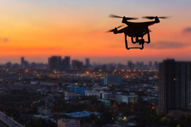 Baza: обломки украинского БПЛА повредили жилую многоэтажку в Твери