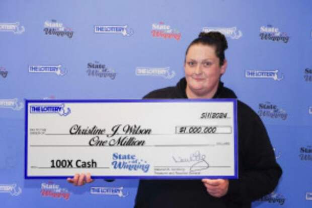 Американка дважды сорвала миллионные джекпоты в лотерею за 10 недель