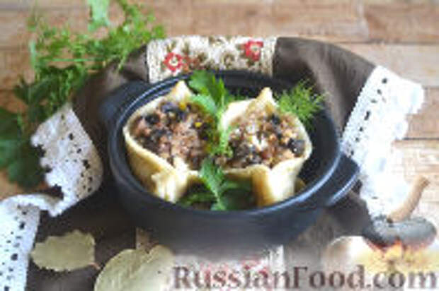 Фото к рецепту: Кундюмы с гречкой и грибами