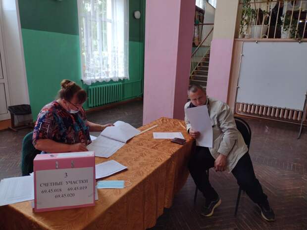 В Торжке к шести часам вечера проголосовало больше пятиста человек