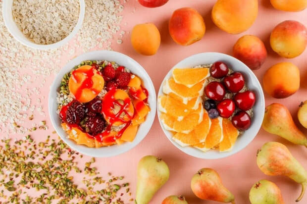 Диетолог Русакова объяснила, как завтрак влияет на энергию весной