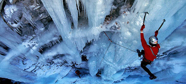 Фото Замерзший водопад Фэнг. Ледяные чудеса природы. Фото с сайта NewPix.ru