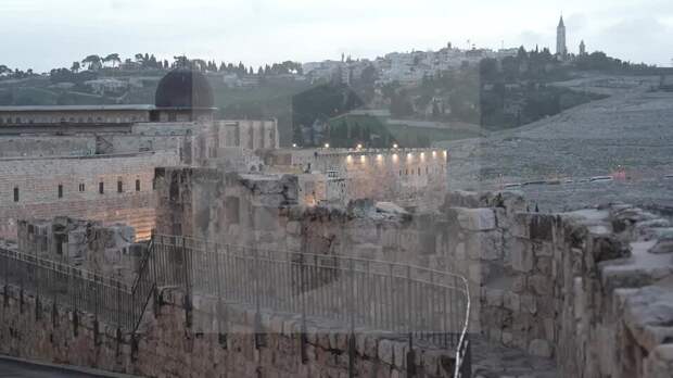 Осколок иранской ракеты упал рядом с мечетью Аль-Акса в Иерусалиме