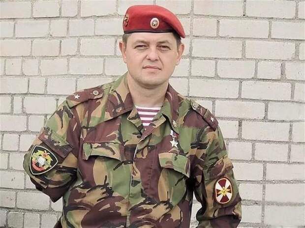 Борьба с невидимым врагом: Герой России Игорь Задорожный отдал должное мужеству врачей Фото: mos.ru