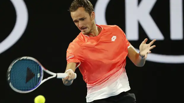 Медведев поднялся на три позиции в рейтинге ATP