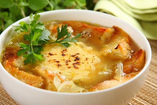 Луковый суп с картофелем