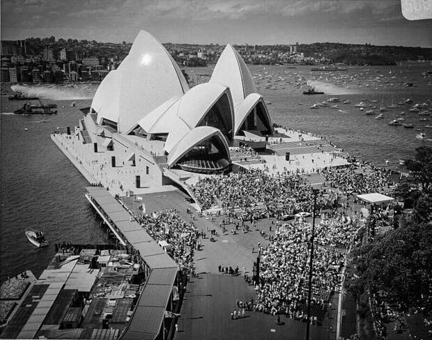 Торжественное открытие Сиднейского оперного театра, 1973 год.