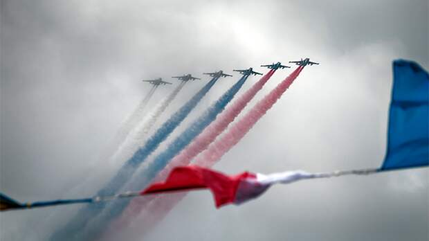 САНКЦИОННАЯ ВОЙНА ВЫИГРАНА: ЗАПАД НЕ СМОГ СОКРУШИТЬ РУССКУЮ АВИАЦИЮ