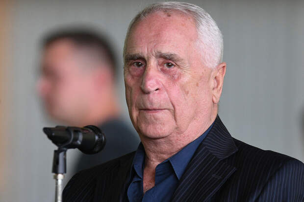 Экс-вратарь Кавазашвили заявил, что матчи сборной России не приносят радости