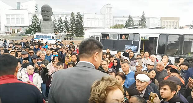 Митинг в Улан-Удэ, площадь Советов(2019)|Фото: youtube.com/Республика Бурятия