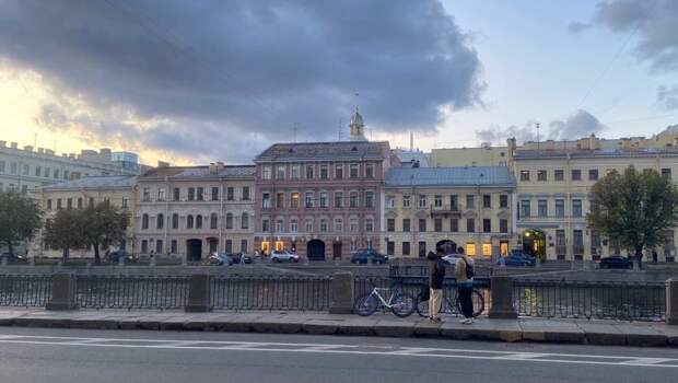 В Петербурге опять продлили «желтый» уровень погодной опасности