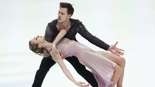 Кацалапов вспомнил, как катался в коньках Костомарова на Байкале