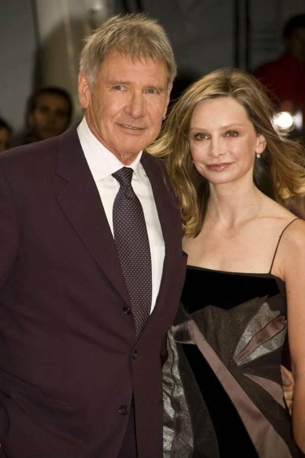 harrison_ford_and_calista_flockhart_at_the_2009_deauville_american_film_festival-04-610x917