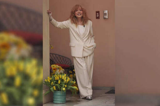 Певица Алла Пугачева поздравила с первым днем весны