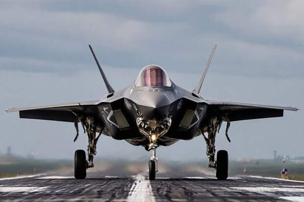 Истребители НАТО семь раз сопровождали российские самолеты у границ Литвы в январе