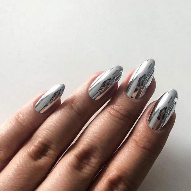 Фото: universe_of_manicure / INSTAGRAM (ПРИНАДЛЕЖИТ META, КОМПАНИЯ ПРИЗНАНА ЭКСТРЕМИСТСКОЙ И ЗАПРЕЩЕНА В РОССИИ) 