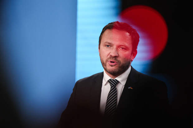 Глава МИД Эстонии Цахна призвал Израиль увеличить помощь Украине