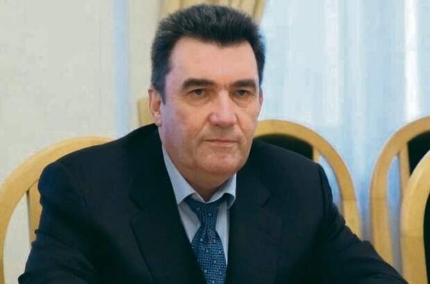 Данилов обвинил Россию в крушении украинского авиалайнера в Тегеране