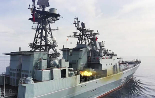 В Бенгальский залив зашел фрегат «Маршал Шапошников»