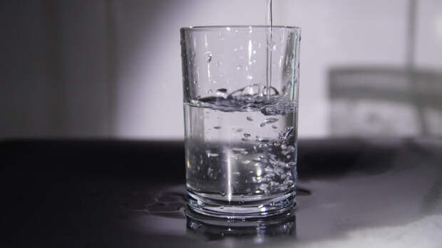 Два литра воды в день: миф, маркетинг или реальная норма