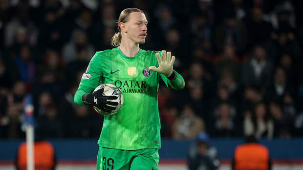 Ребров: Сафонов за спиной Шевалье не круассаны лопал, запивая просекко, а жёстко работал