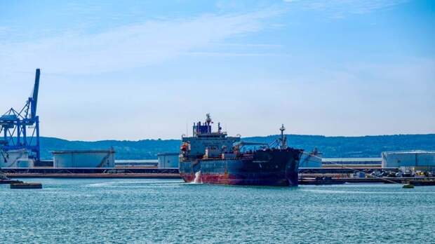 Российские моряки на Ближнем Востоке: 32 судна под флагом РФ находятся в зоне конфликта