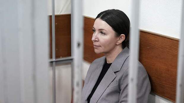 Брат Блиновской рассказал о желании суда отнять квартиру у него из-за блогера