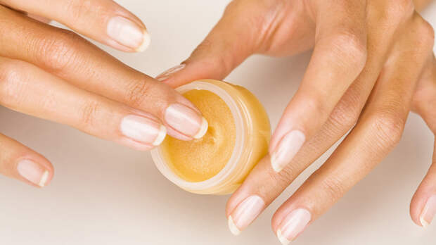 lip-balm-23