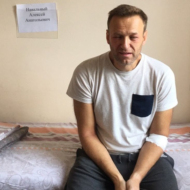 Соловьев: есть все признаки того, что Навального отравили члены ФБК