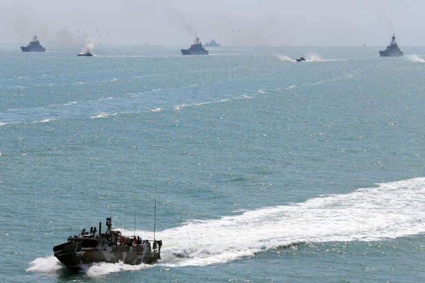 МО РФ показало кадры уничтожения морских беспилотников ВСУ в Черном море