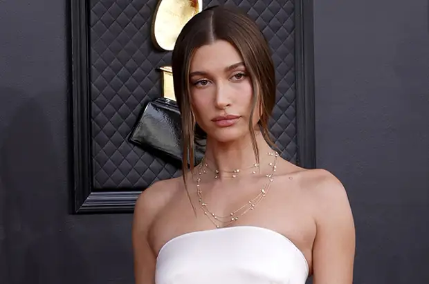 Хейли Бибер перенесла операцию на сердце после микроинсульта