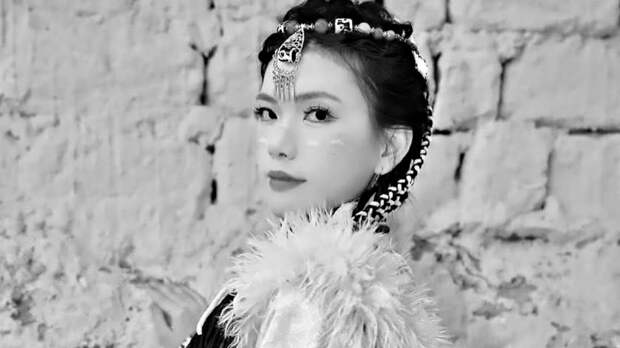 Экс-королева красоты Мьянмы погибла при землетрясении: «Спасала ребенка»